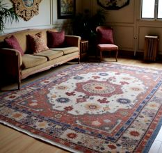 Handmade Ivory Oushak Wool Rug